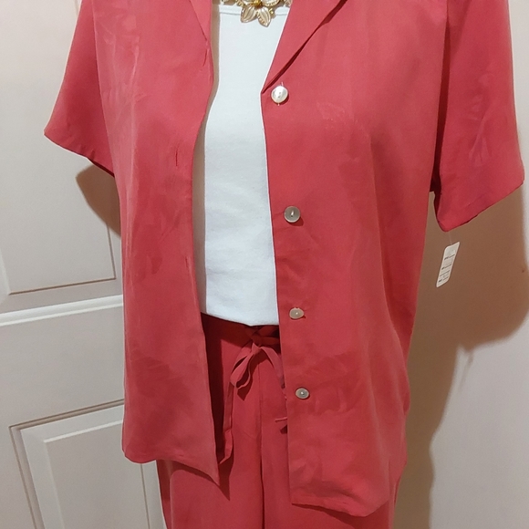 🌺 NWT Banana Bay 2 Piece Silk Shirt/Pants Set - Picture 7 of 16